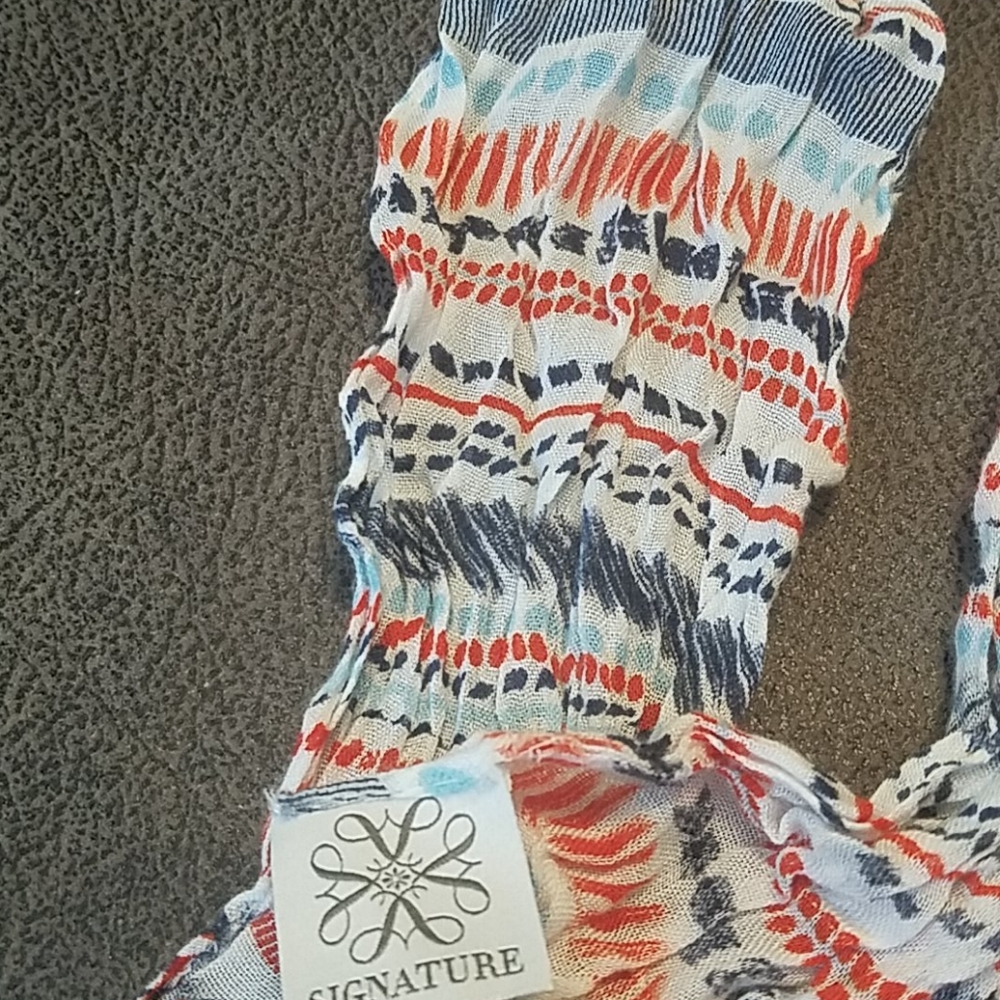 Avon Scarf Set - Picture 2 of 5
